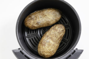 Air Fryer Baked Potato Recipe | My Vegetarian Family #easybakedpotatoes #crispybakedpotatorecipe #airfryerlove #arifryeverything