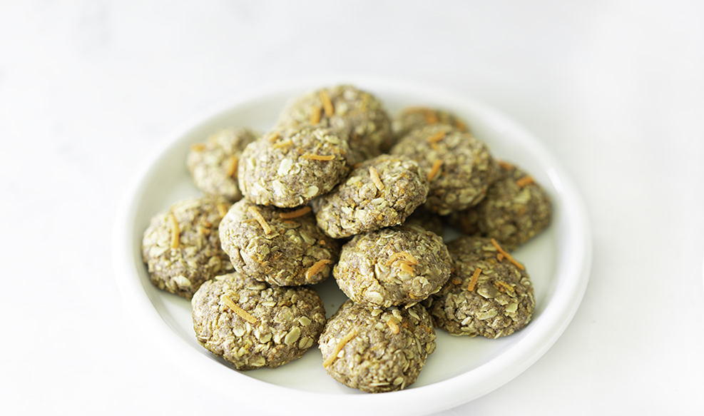 Carrot Cake Oatmeal Cookies