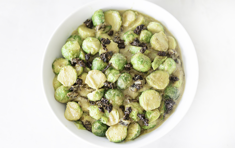 Sun-Dried Brussels Sprouts Recipe | Dairy-Free | My Vegetarian Family #vegansundriedtomatosauce #dairyfreecreamsauce #sundriedtomatobrusselssprouts
