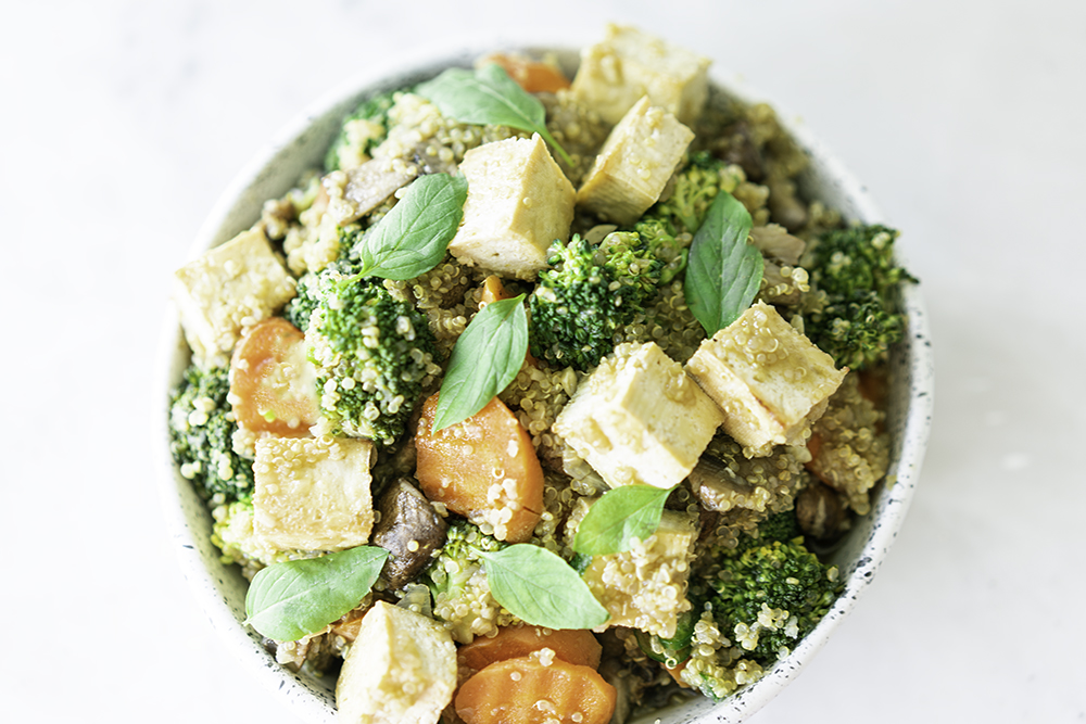 Thai Green Curry Quinoa Recipe | My Vegetarian Family #thaigreencurry #lowfatthaicurry #highproteinveganmeal #vegangreencurry #highfibervegan