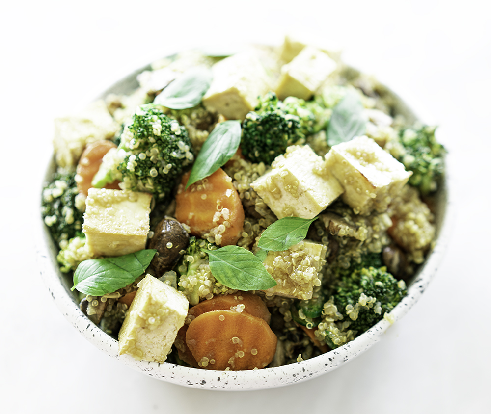 Thai Green Curry Quinoa Recipe | My Vegetarian Family #thaigreencurry #lowfatthaicurry #highproteinveganmeal #vegangreencurry