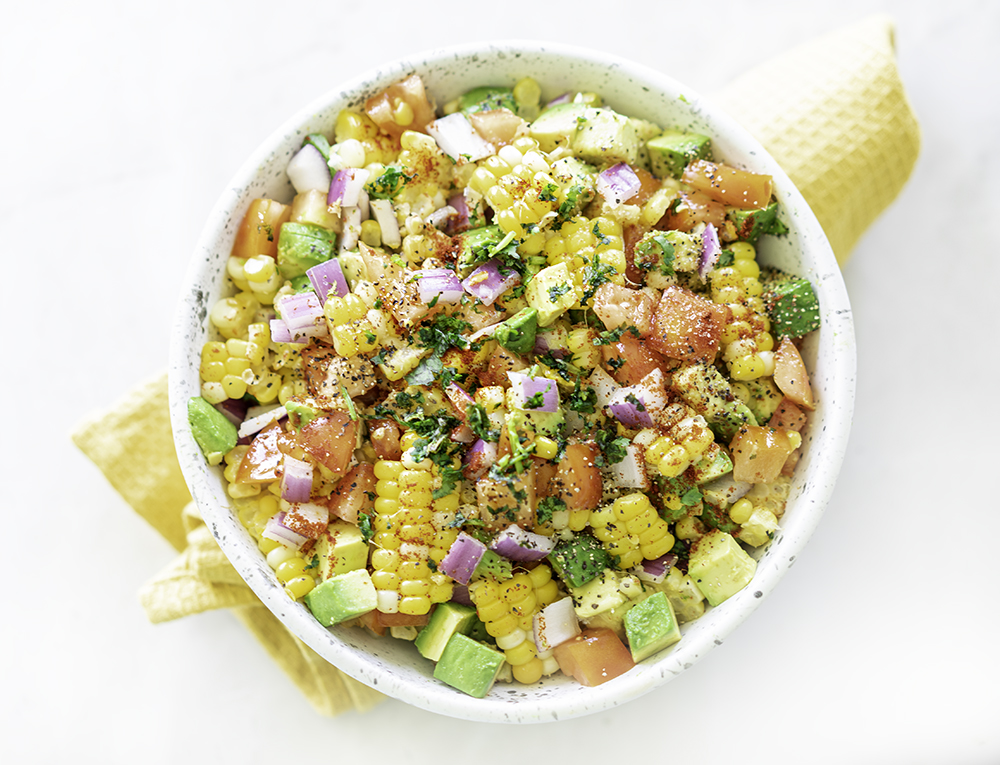 Avocado Corn Salad | My Vegetarian Family #avocadocornsalad #cornavocadosalad #oilfreesalad #summersalad