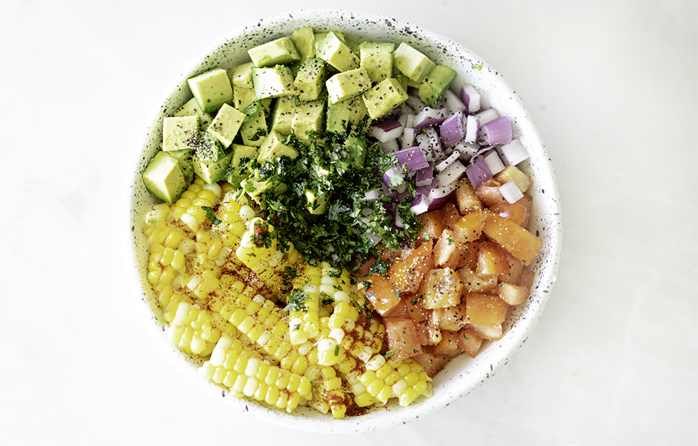 Avocado Corn Salad | My Vegetarian Family #avocadocornsalad #cornavocadosalad