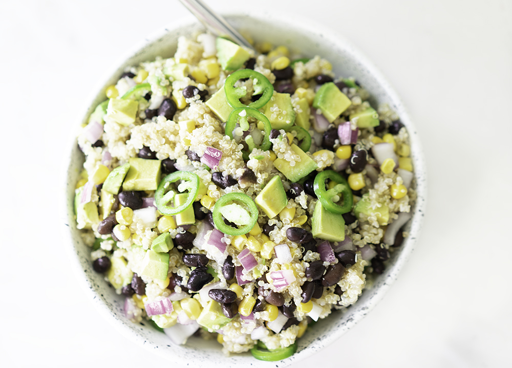 Quinoa Black Bean Salad Bowl | My Vegetarian Family #quinoabowl #limedressing #quinoawithblackbeans #blackbeanbowlwithlimedressing