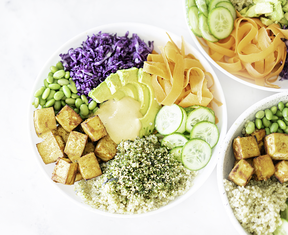 Quinoa Sushi Bowls with Tofu | My Vegetarian Family #vegansushibowls #tofusushi #deconstructedsushibowl #quinoasushi