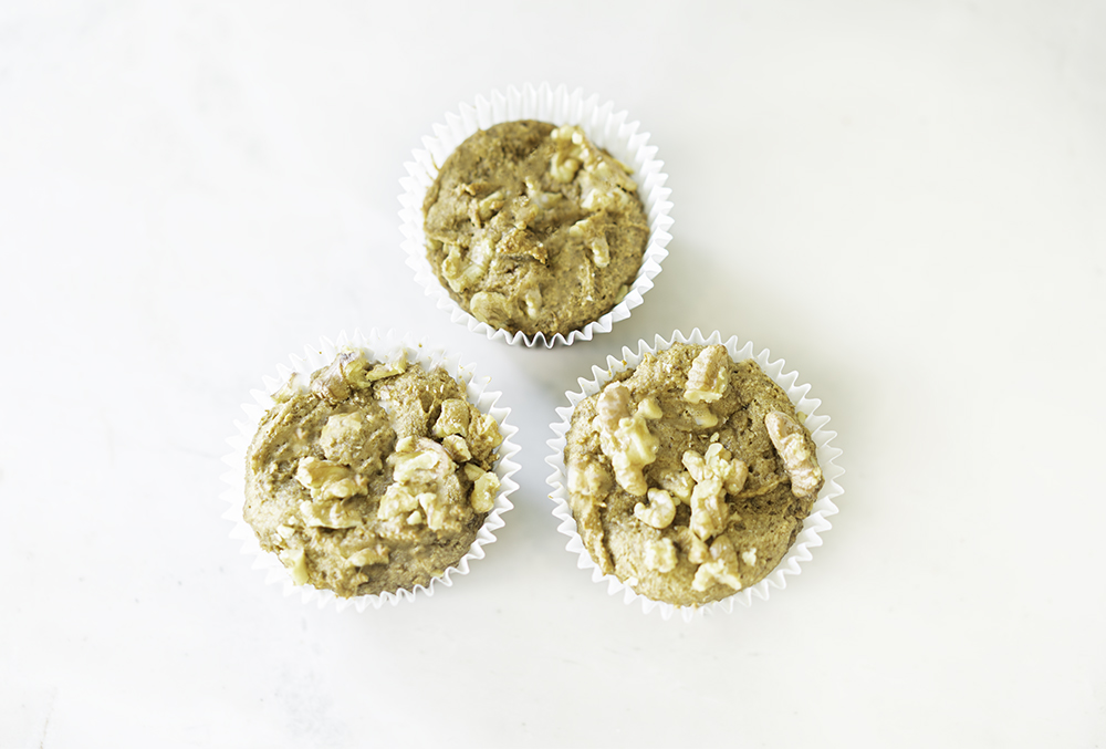 Healthy Chickpea Peanut Butter Muffins | My Vegetarian Family #grainfreemuffins #flourlessmuffins #egglessmuffins