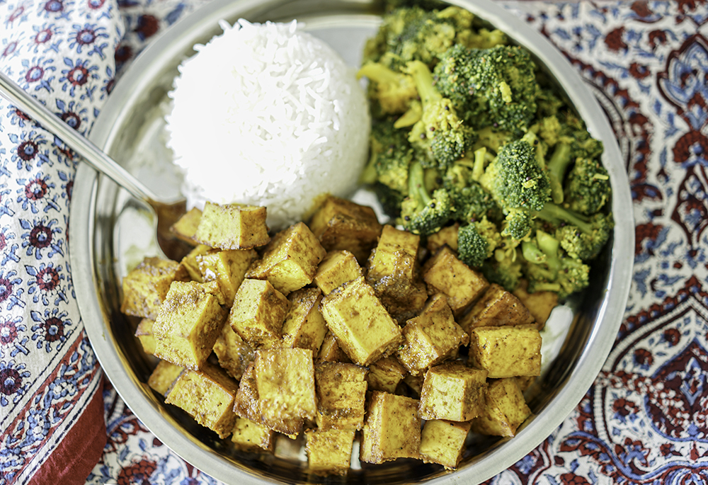 Baked Indian Tofu | My Vegetarian Family #indiantofu #turmerictofu #indianmasalatofu