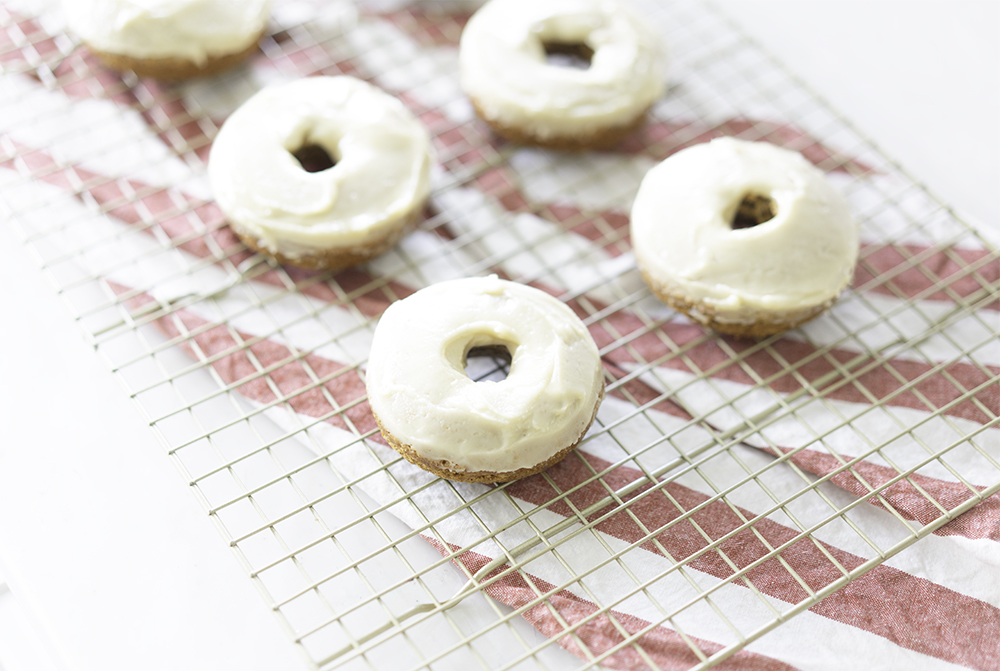 Baked Gingerbread Donuts | My Vegetarian Family #bakeddonuts #egglessbaking #gingerbreaddonuts