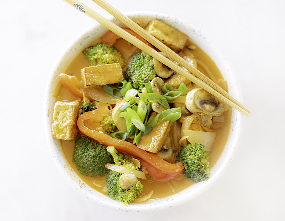 Vegan Panang Curry with Tofu | My Vegetarian Family #panangcurry #veganpanangcurry #vegetarianthaicurry