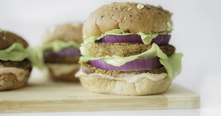 Easy Lentil Veggie Burger (Eggless!)