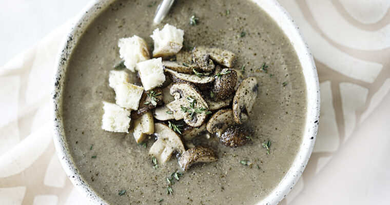 Easy Vegan Cream of Mushroom Soup