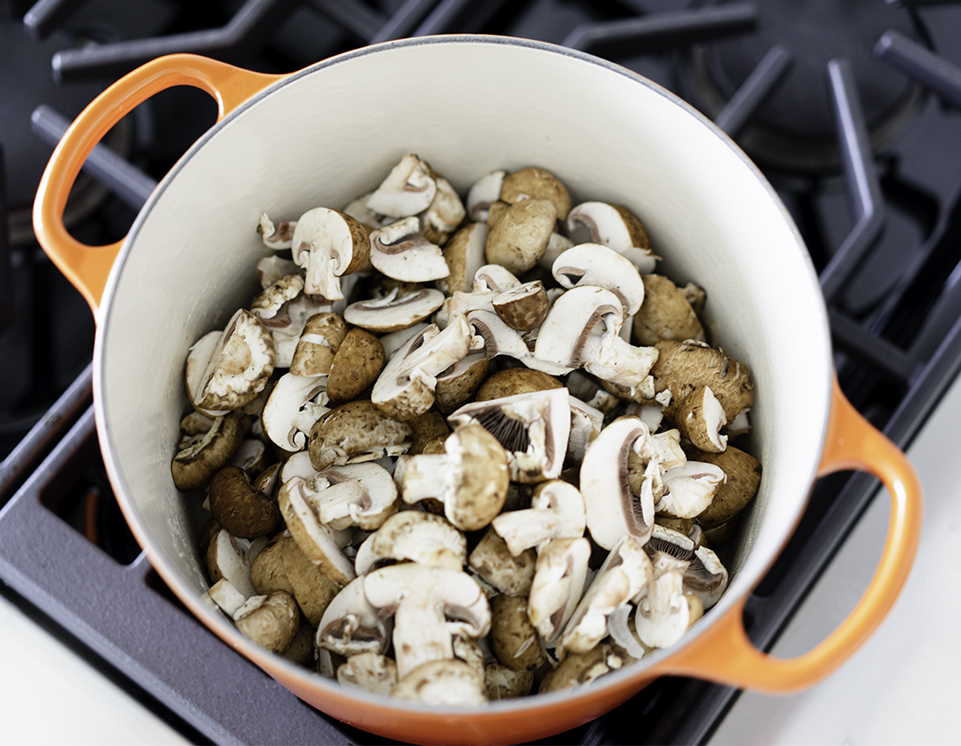 Mushrooms for Vegan Cream of Mushroom Soup | My Vegetarian Family #dutchovenmushrooms