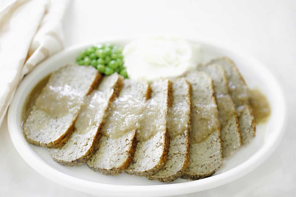 Thanksgiving Seitan Roast | My Vegetarian Family #veganseitanroast
